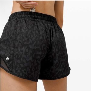 Hotty hot low rise lined shorts 4in